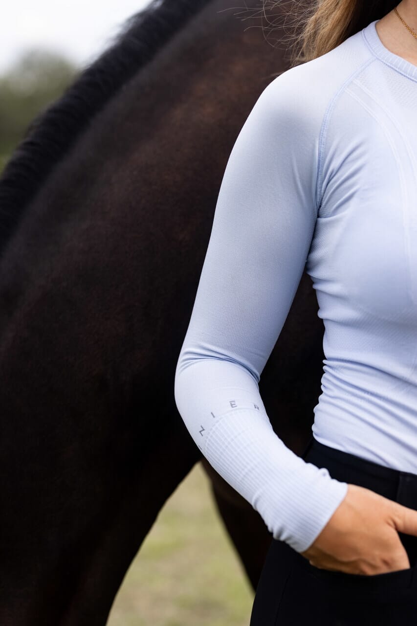 Cloud Chaser LS Schooling Shirts C R I N I Ē R E