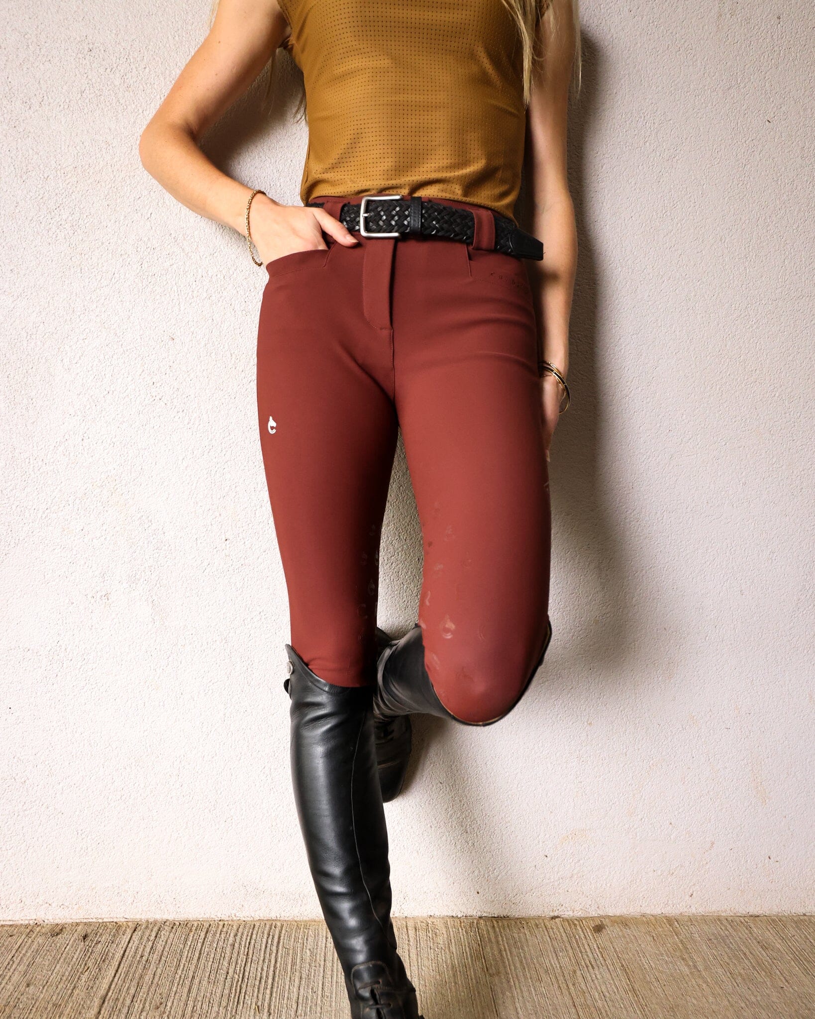 Chloe Lightweight Breeches | Burgundy Riding Breeches C R I N I Ē R E 