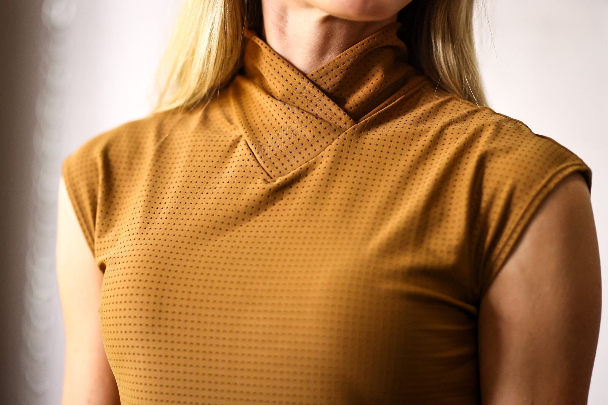 Kai Shirt Cap Sleeve | Black | Graphite | Bronze Schooling Shirts CriniereLife 